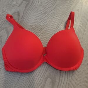 VS PINK Push-up Bra Red Size 32D